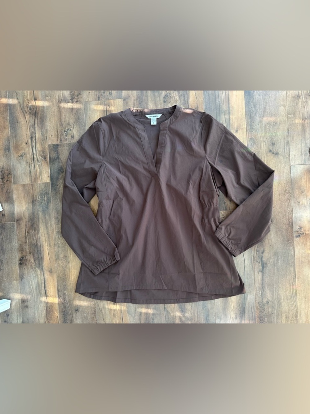 Athleta Brown V Neck Long Sleeve Blouse Lightweight Athleisure L